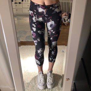 Lululemon Cropped Leggings